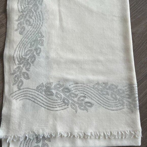 White Pashmina | Pure Cashmere | lightweight scarf | Formal elegant wear wrap - Picture 8 of 11